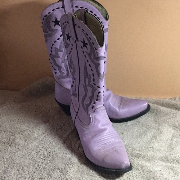 lavender cowboy boots